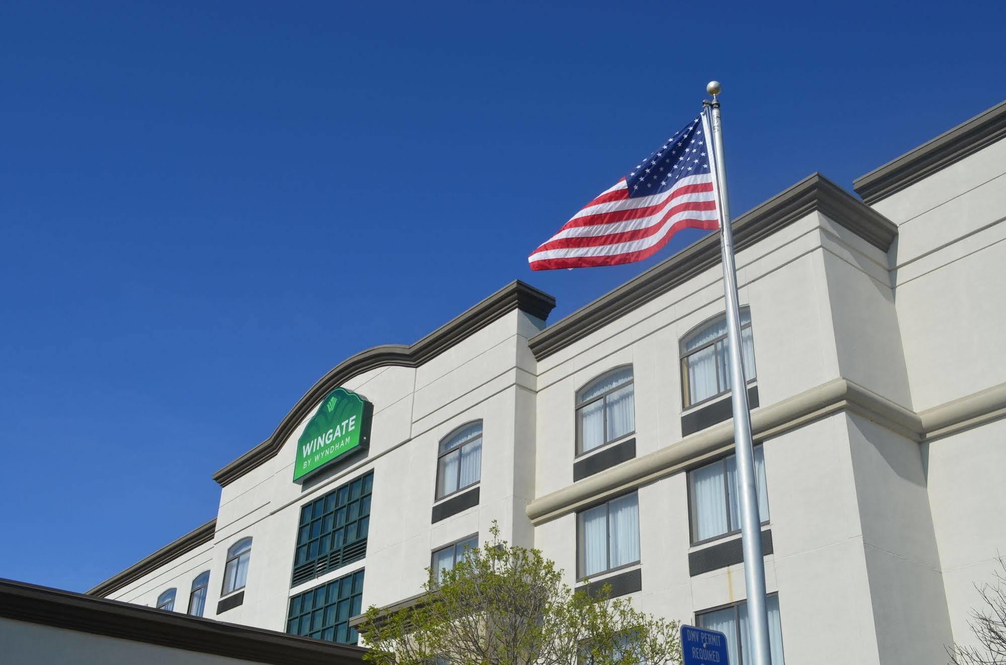 Hotel Wingate By Wyndham - Dulles International