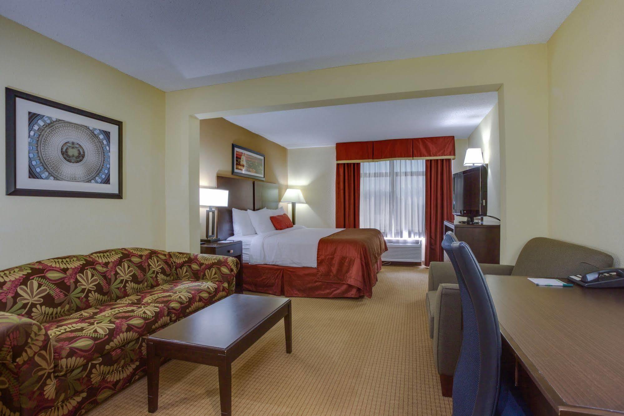 Wingate By Wyndham - Dulles International Hotel 3*
